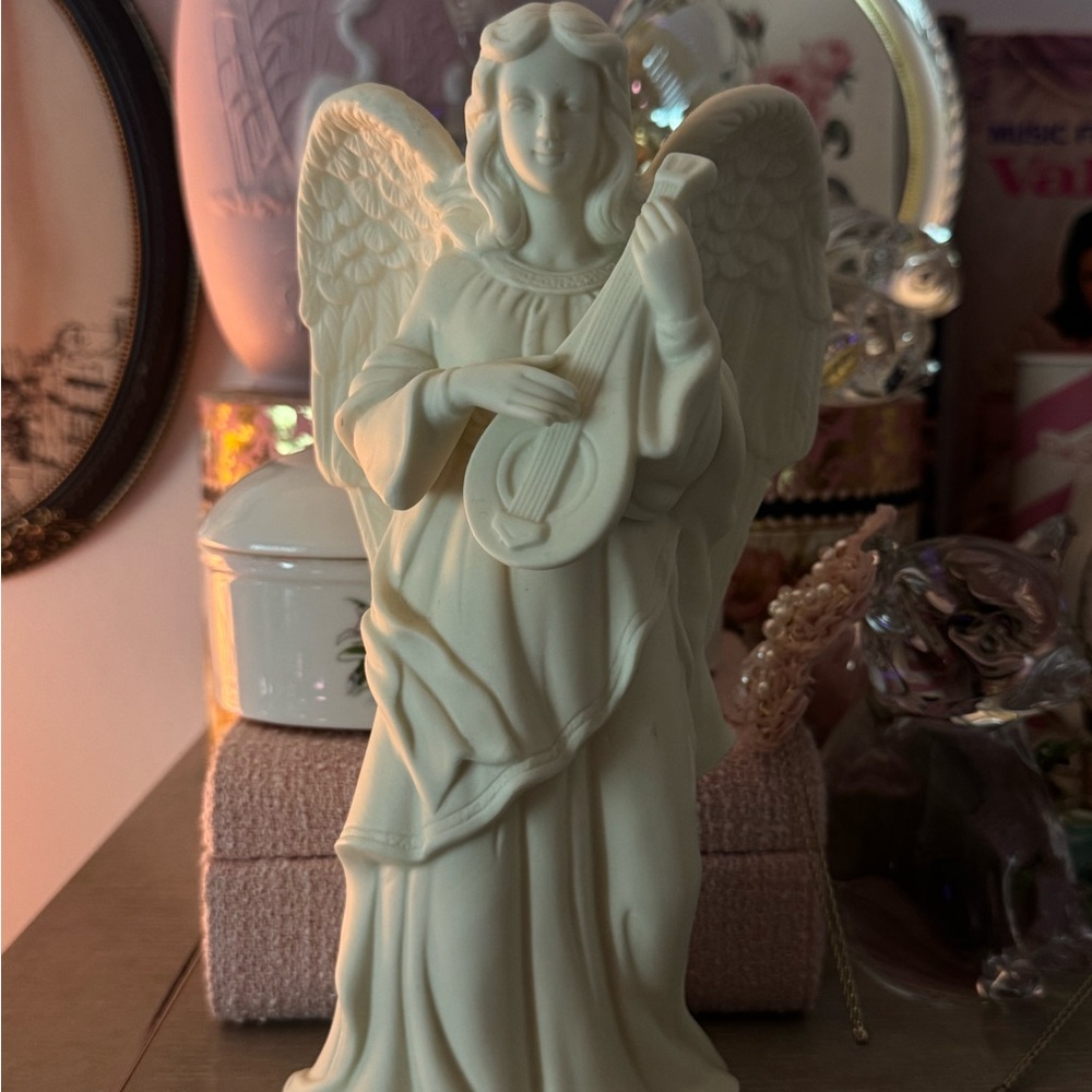Cream Angel Figurine candlestick holder